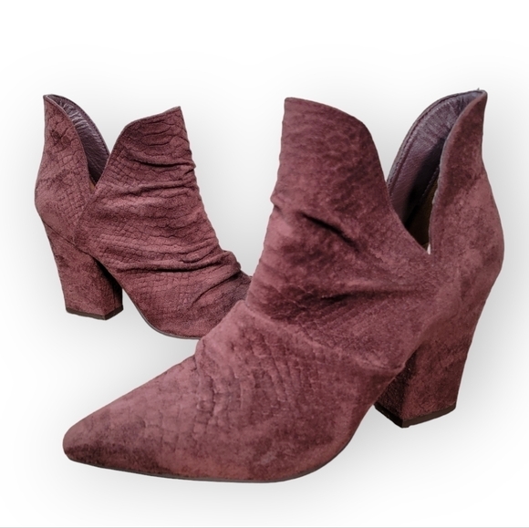Mi.iM Kendell Maroon Contemporary Distressed Snake Booties Pointed toe Size 9 - Picture 16 of 16